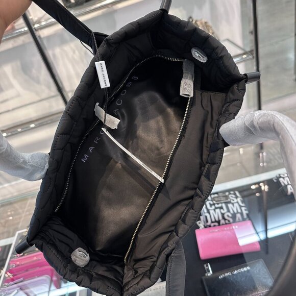 NWT! NEW! Marc Jacobs Jumbo Logo Nylon Quilted Tote Bag - Black - Picture 5 of 12